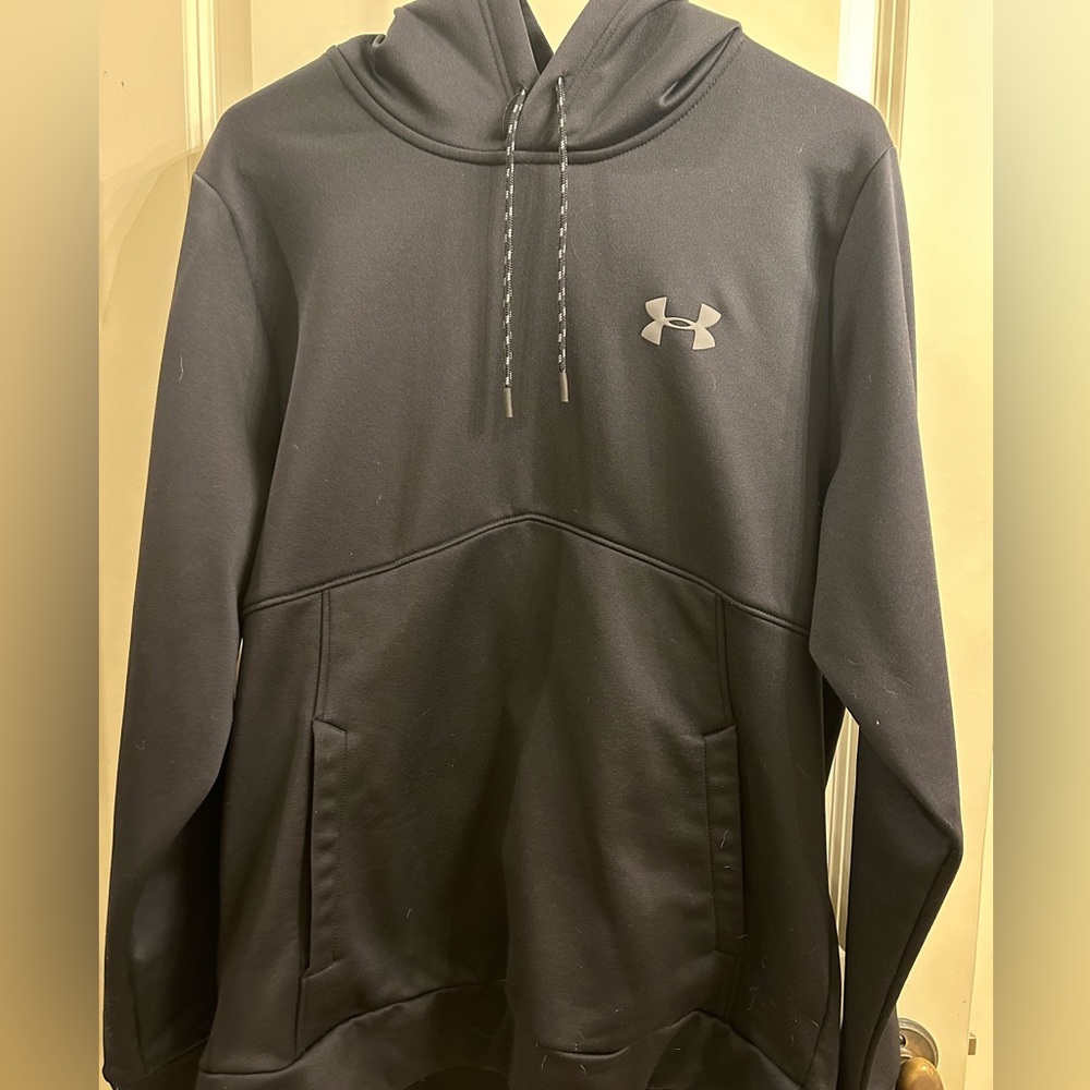Under Armour Hoodie - Medium